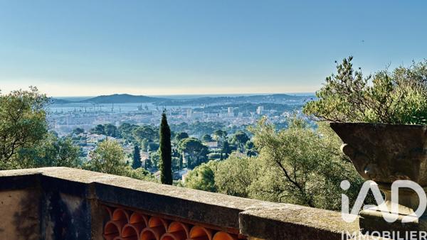 Maison à vendre 11 pièces 292 m² Toulon