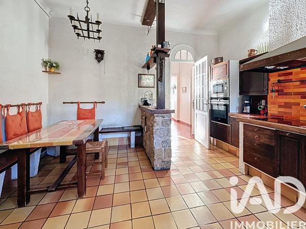 Maison à vendre 11 pièces 292 m² Toulon