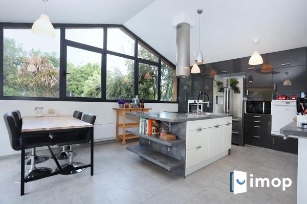 Maison rénovée avec piscine