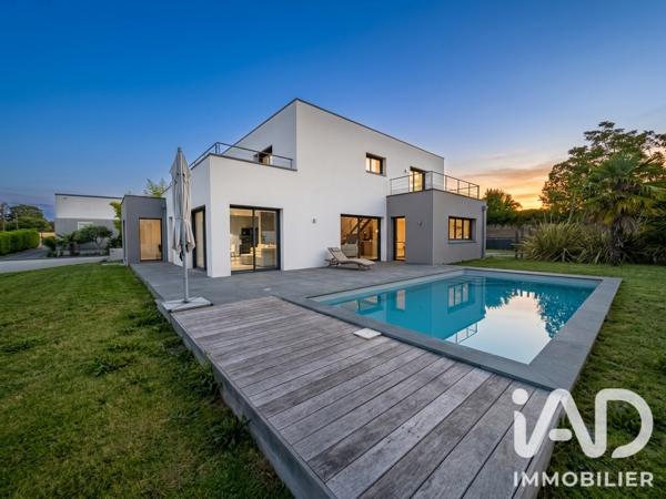 Maison à vendre 8 pièces 260 m² Fondettes