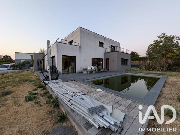 Maison à vendre 8 pièces 260 m² Fondettes