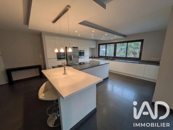 Maison à vendre 8 pièces 260 m² Fondettes