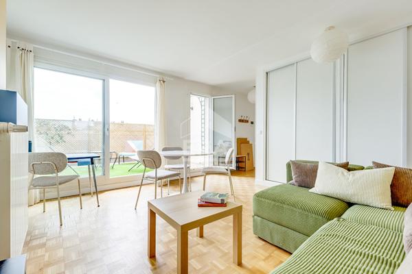 Appartement Paris 2 pièce(s) 53 m2