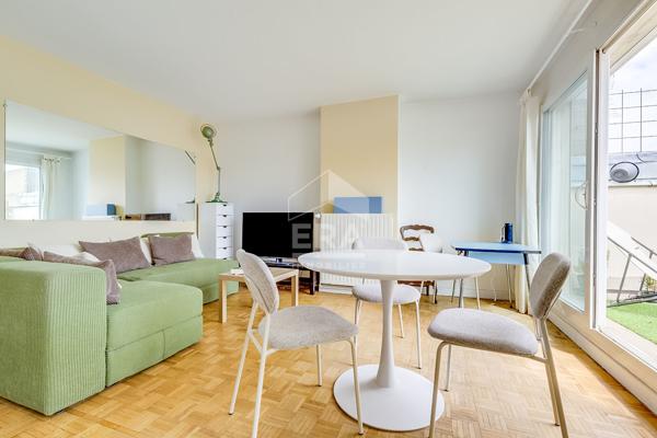 Appartement Paris 2 pièce(s) 53 m2