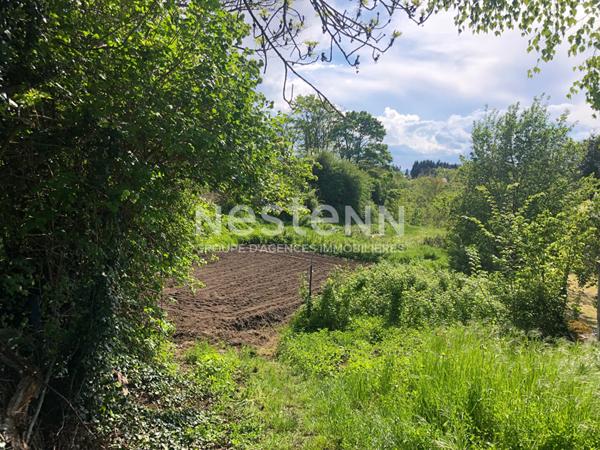 Terrain à vendre à LAPTE d'environ 1800 m² proche du centre