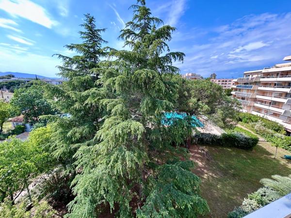 Appartement à FREJUS, 83600 - 3 pièces 70m²