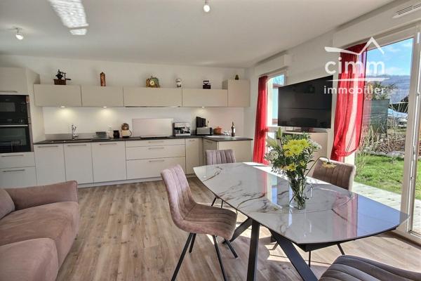A VENDRE APPARTEMENT T4 AVEC TERRASSE ET JARDIN – TANINGES (74 440)