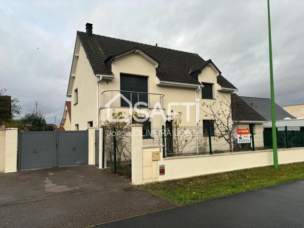 Bien unique d'exception proche du ZENITH, des écoles, A13 et SUD 3