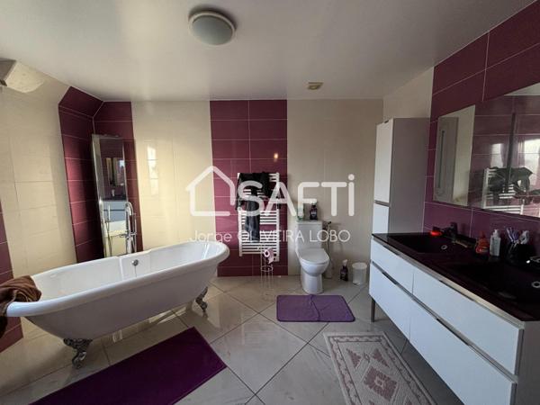 Bien unique d'exception proche du ZENITH, des écoles, A13 et SUD 3