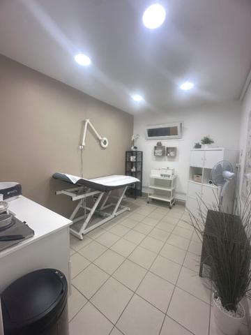 EXCLUSIVITÉ ! Fonds de commerce institut de beauté - MANZIAT