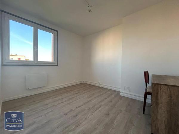 Appartement à louer 3 pièces 67.48m² Decize (58300)
