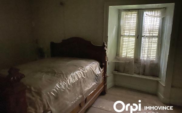 Maison à vendre    36 pièces • 850 m2 Saint-Flour