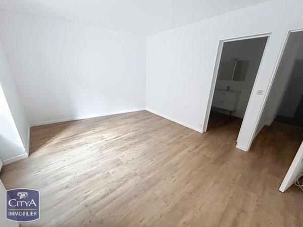 Appartement à vendre 2 pièces 67m² Leuville-sur-Orge (91310)