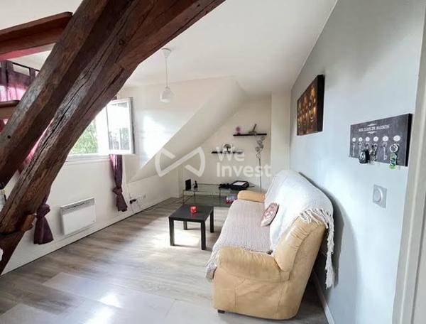 Ensemble immobilier de 8 appartements T2 meublés + 1 local commercial – Excellente rentabilité