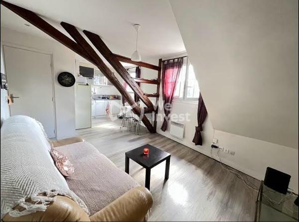 Ensemble immobilier de 8 appartements T2 meublés + 1 local commercial – Excellente rentabilité