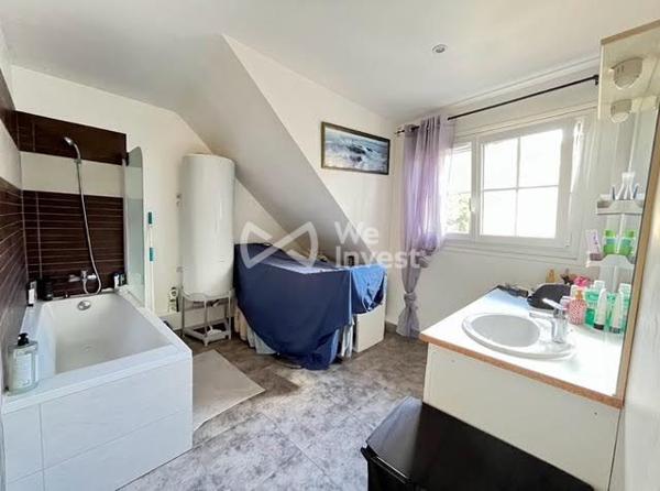 Ensemble immobilier de 8 appartements T2 meublés + 1 local commercial – Excellente rentabilité