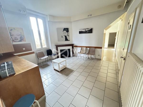 Local professionnel idéal pour bureaux ou cabinet médical