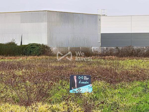 Terrain en zone commerciale et artisanale de 4180 m²