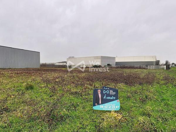 Terrain en zone commerciale et artisanale de 4180 m²