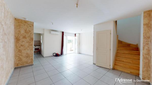 BEZOUCE - Appartement de type 3 dans résidence sécurisée