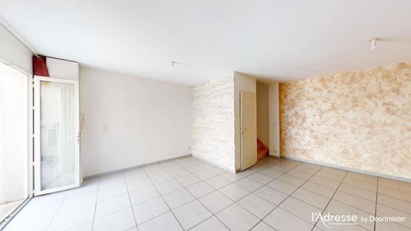 BEZOUCE - Appartement de type 3 dans résidence sécurisée