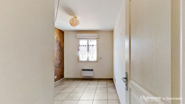 BEZOUCE - Appartement de type 3 dans résidence sécurisée