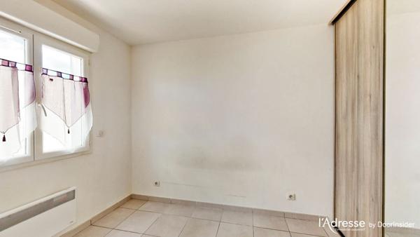 BEZOUCE - Appartement de type 3 dans résidence sécurisée