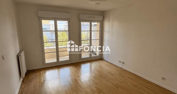 Location Appartement 2 pièces 43.06 m² - Le Plessis-robinson 92350