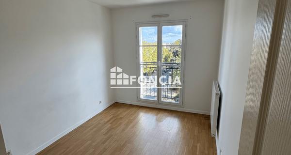 Location Appartement 2 pièces 43.06 m² - Le Plessis-robinson 92350