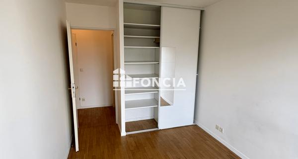 Location Appartement 2 pièces 43.06 m² - Le Plessis-robinson 92350