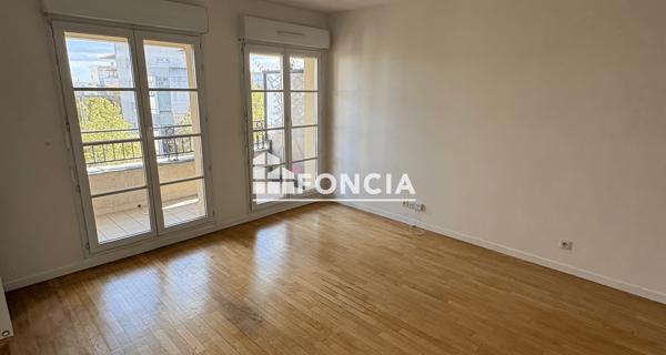 Location Appartement 2 pièces 43.06 m² - Le Plessis-robinson 92350