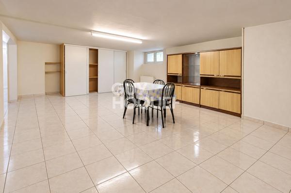 Maison non mitoyenne 180m²  avec jardin