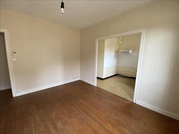 Appartement à louer 405 € CC MONTPON MENESTEROL 2 p 47 m² DPE E