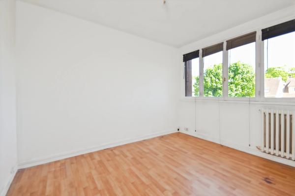 3 PIECES - 61,38 m² - BALCON, CAVE ET BOX - RESIDENCE EN PIERRE DE TAILLE