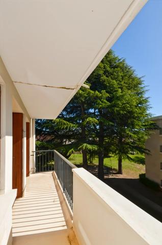 3 PIECES - 61,38 m² - BALCON, CAVE ET BOX - RESIDENCE EN PIERRE DE TAILLE