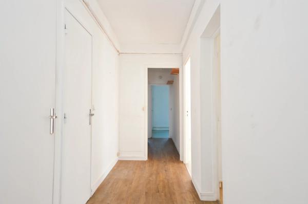 3 PIECES - 61,38 m² - BALCON, CAVE ET BOX - RESIDENCE EN PIERRE DE TAILLE