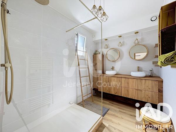 Maison à vendre 9 pièces 210 m² Lavau-sur-Loire