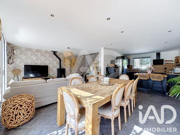 Maison à vendre 9 pièces 210 m² Lavau-sur-Loire