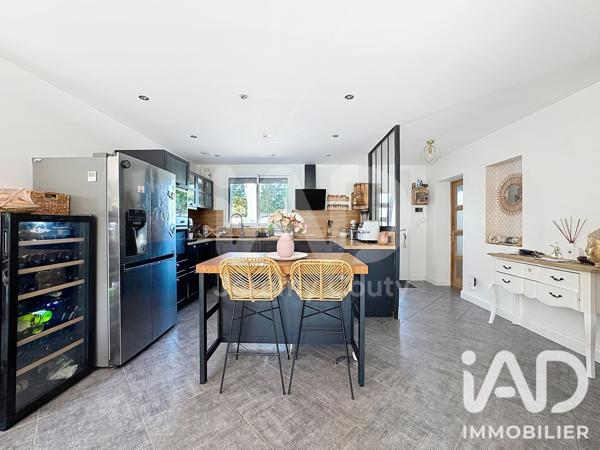 Maison à vendre 9 pièces 210 m² Lavau-sur-Loire