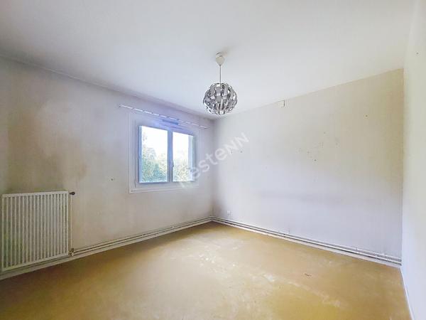 Nantes Collines du Cens : En VENTE, Proche chronobus, appartement T2, belle exposition et beaux volumes, environnement calme.