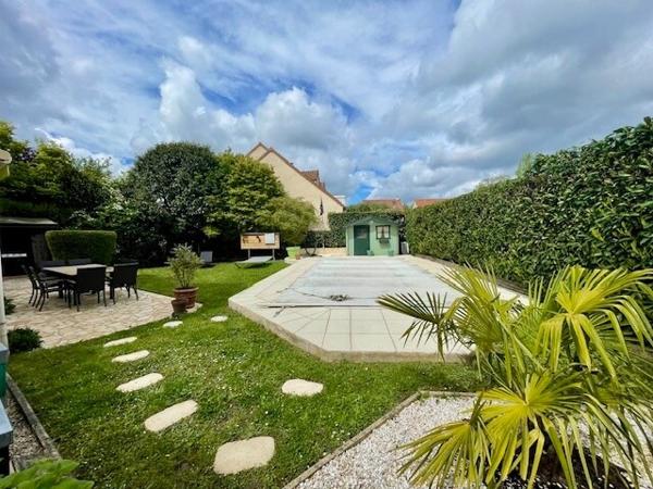 Magnifique Maison avec piscine chauffée sur Baillet-en-France