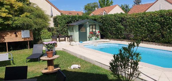 Magnifique Maison avec piscine chauffée sur Baillet-en-France