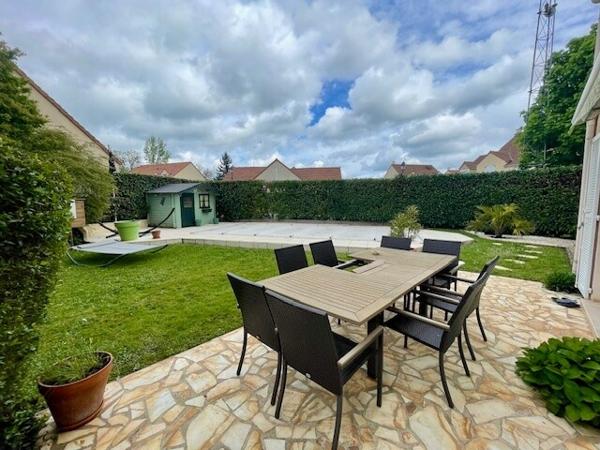 Magnifique Maison avec piscine chauffée sur Baillet-en-France