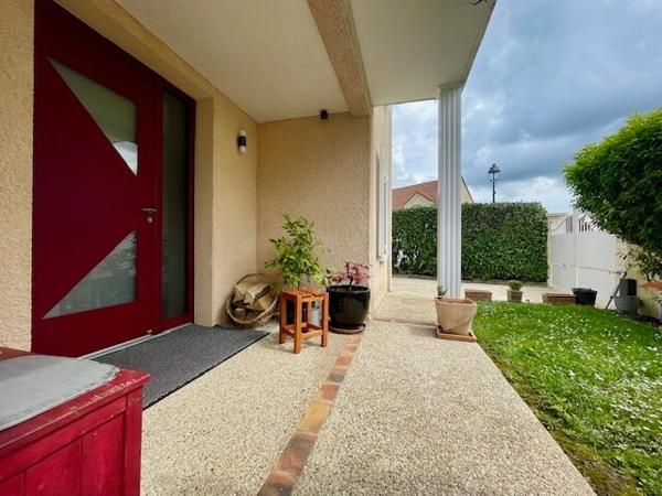 Magnifique Maison avec piscine chauffée sur Baillet-en-France