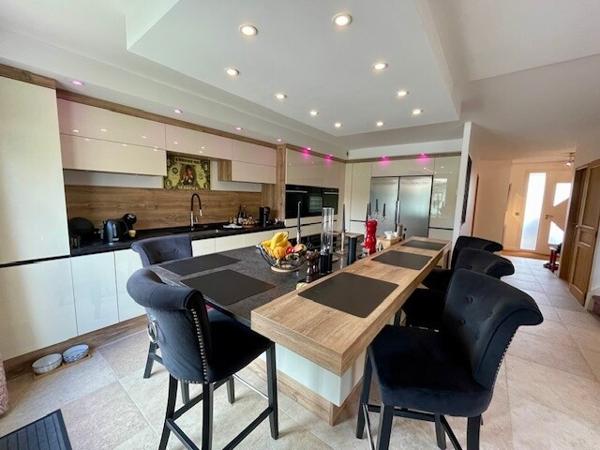 Magnifique Maison avec piscine chauffée sur Baillet-en-France