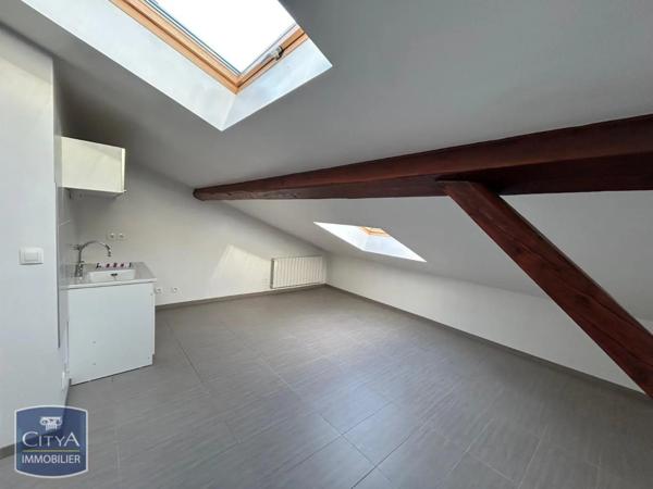 Appartement à louer 3 pièces 24.76m²