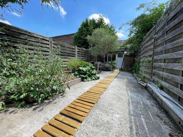 Lille (59000) LILLE – Maison de colocation avec jardin