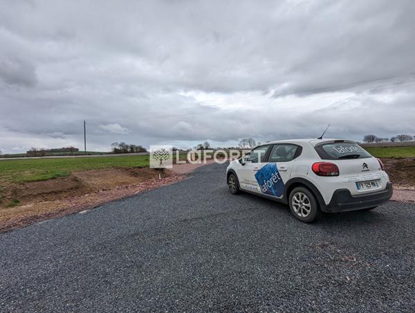 Achat terrain près de AUNAY SUR ODON - 674 m² - 39 772 €