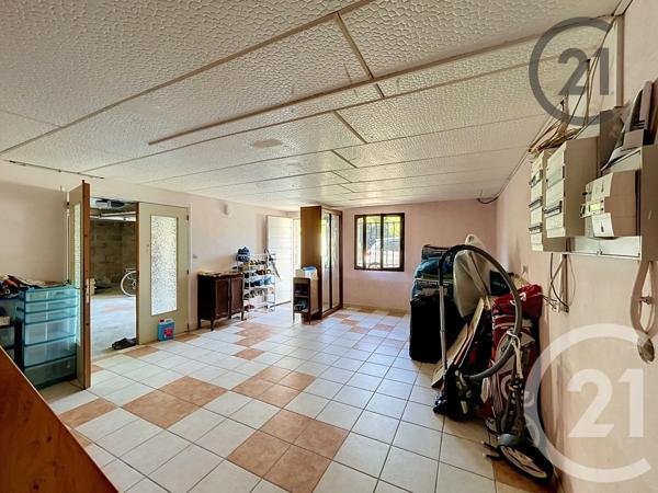 Maison à vendre  6 pièces - 120 m 2   BEZANNES  - 51