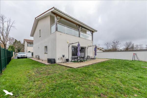 Maison à vendre |  Artigues-près-Bordeaux |  4 pièces | 125 m²